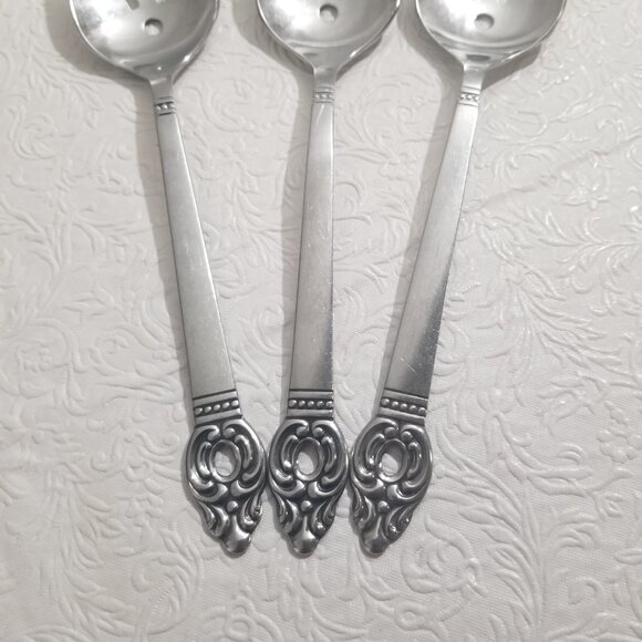 Rogers Oneida 1881 Danish Court Stainless 8" Slotted Serving Spoons Set of 3 - Picture 7 of 9